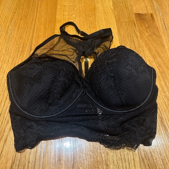 Victoria Secret - Picture 7 of 14